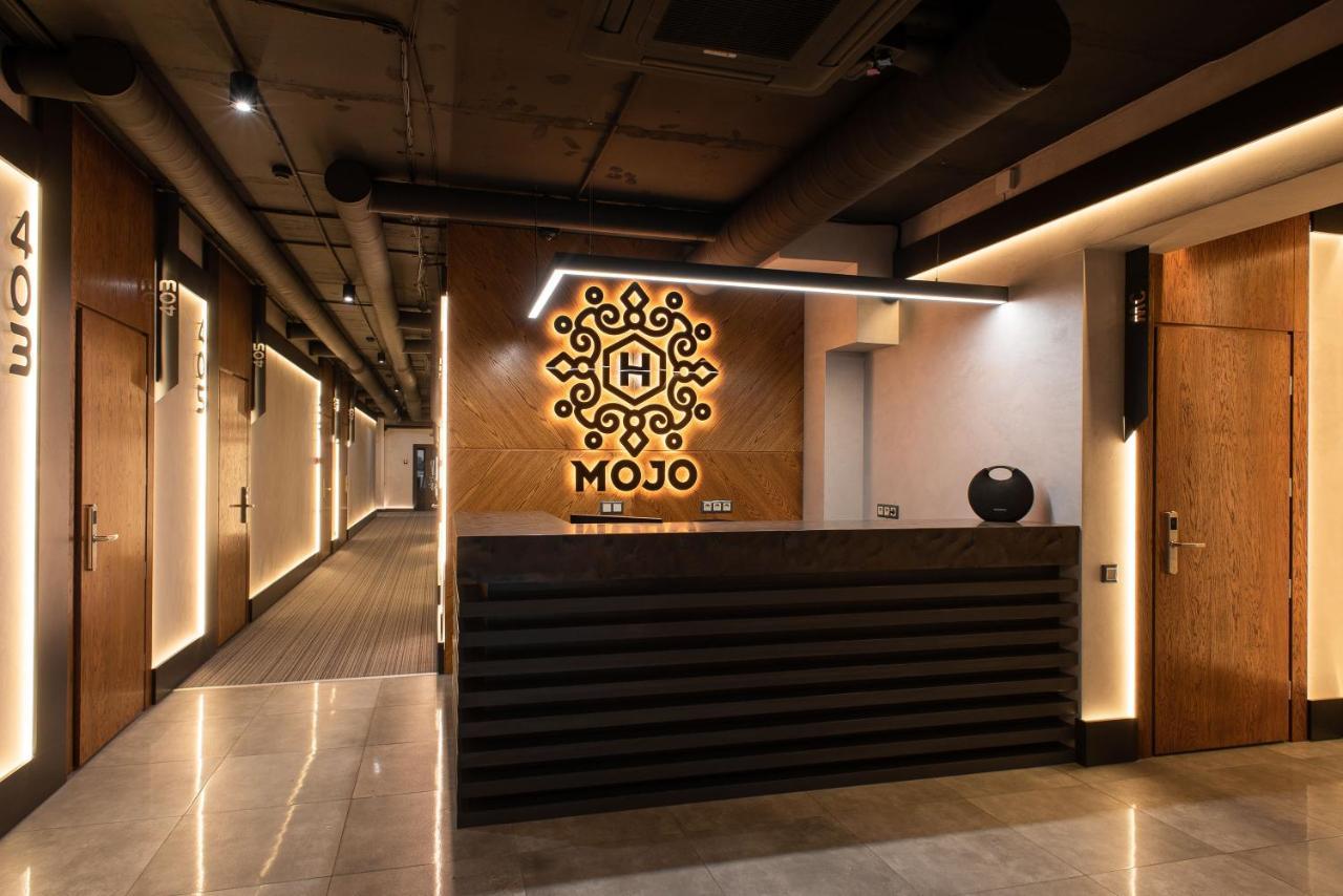 Mojo Hall Hotel Lutsʼk Dış mekan fotoğraf